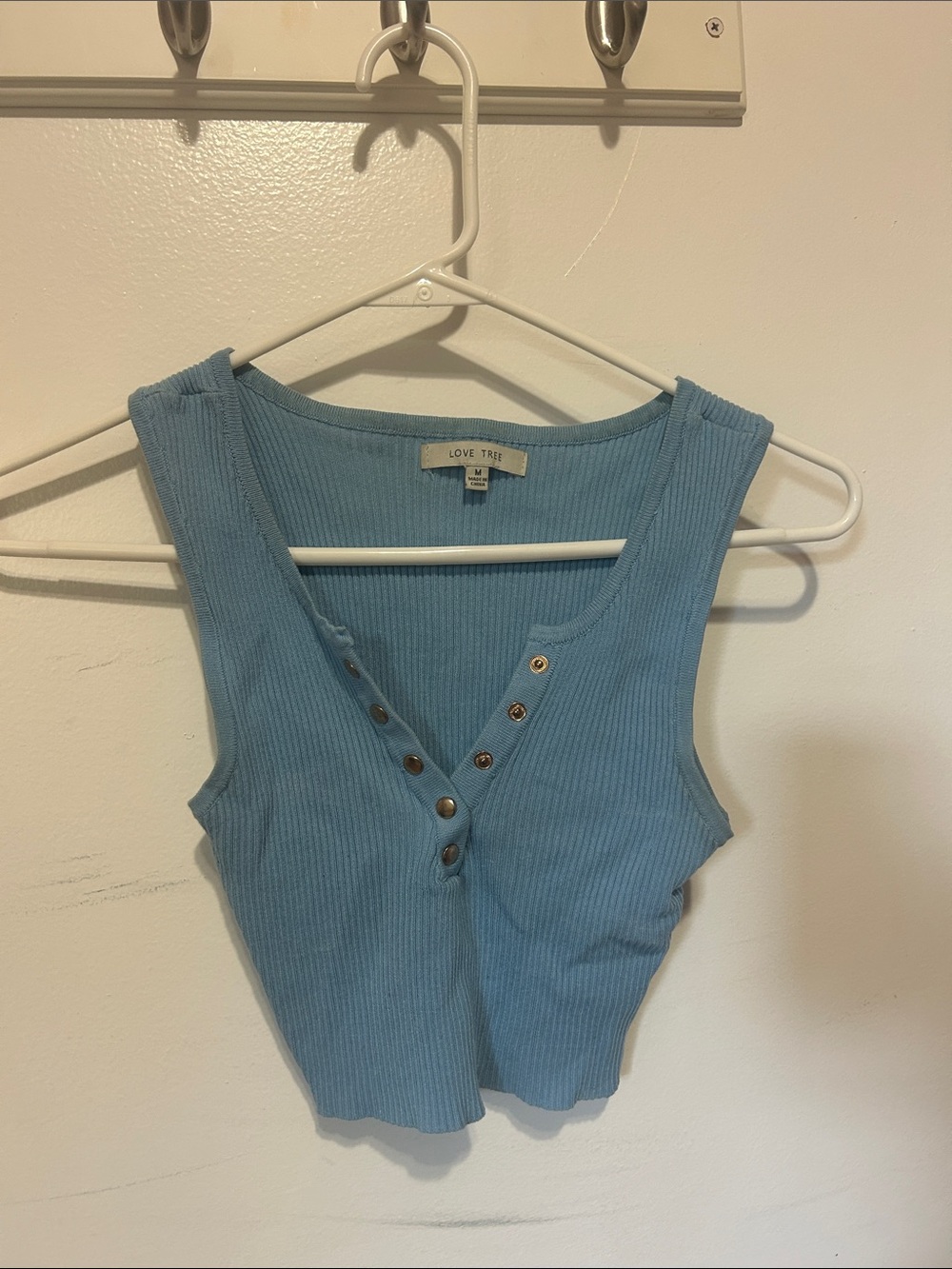 Love Tree Light Blue Ribbed Snap-Front Crop Tank